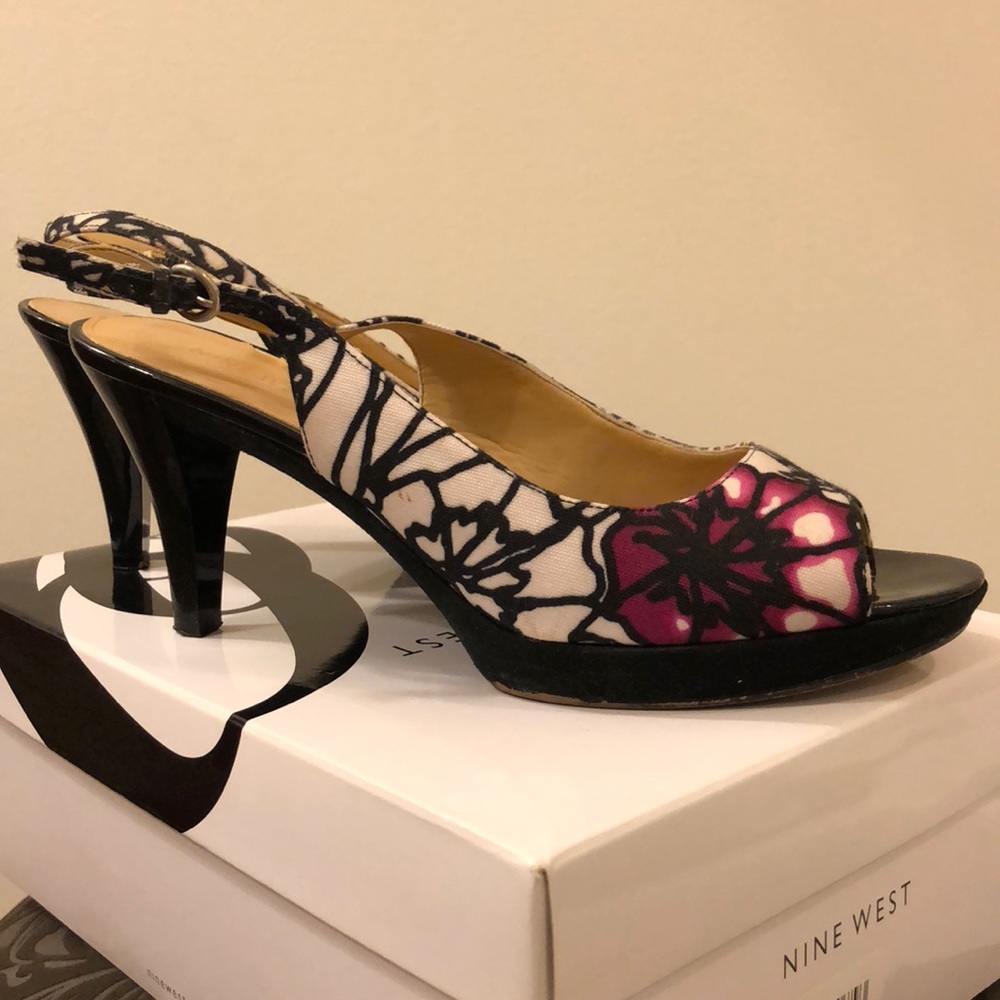 Nine west peep toe sling back heels!  very comfy